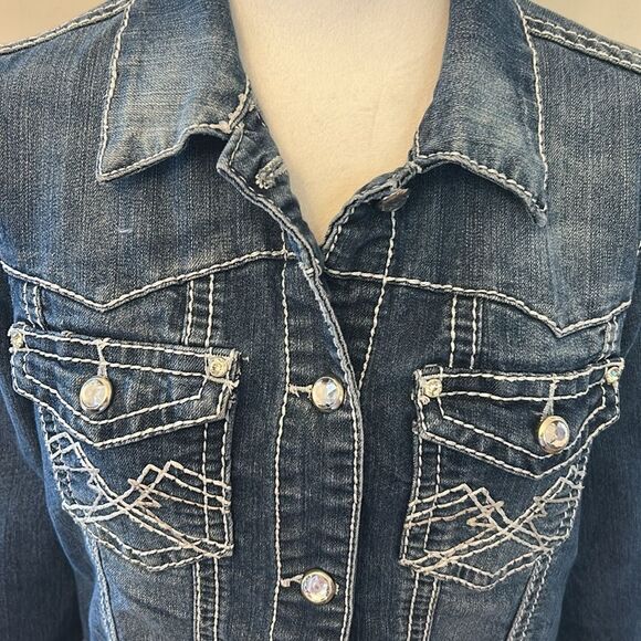 Earl Jeans Classic Blue Denim Jacket with faux diamond buttons Size M EUC - Picture 3 of 8